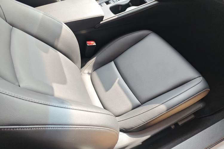 Used Honda Accord 2022 260TURBO Luxury Edition Right Front Seat