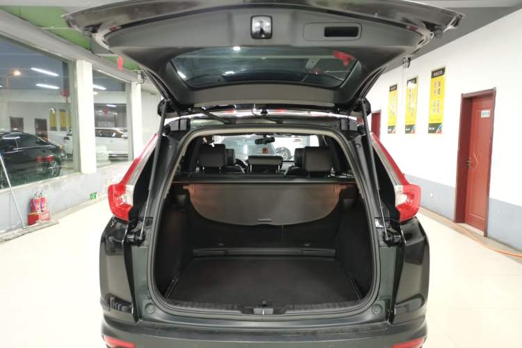 Used Honda CR-V 2017 240TURBO CVT Front-Wheel Drive Fashion Edition
