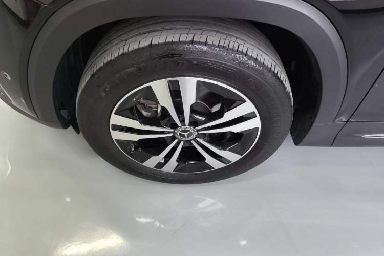 Used Mercedes-Benz GLB 2024 GLB 200 Dynamic Edition Left Front Wheel Hub