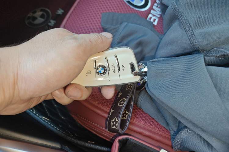 Used BMW i3 2022 eDrive 35 L Vehicle Key