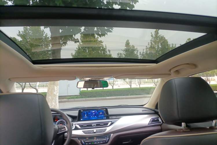 Used CHANGAN Raeton CC 2018 1.5T Automatic Zhiya Model China V Standard
