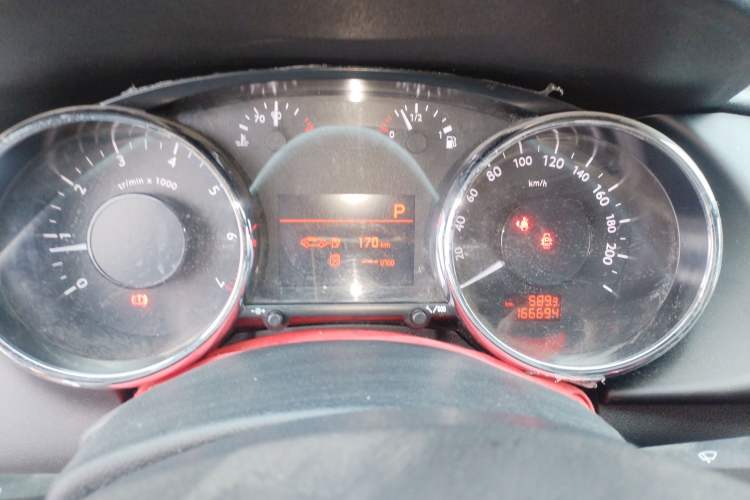 Used Peugeot 3008 2016 2.0L Automatic Classic Edition Instrument Cluster