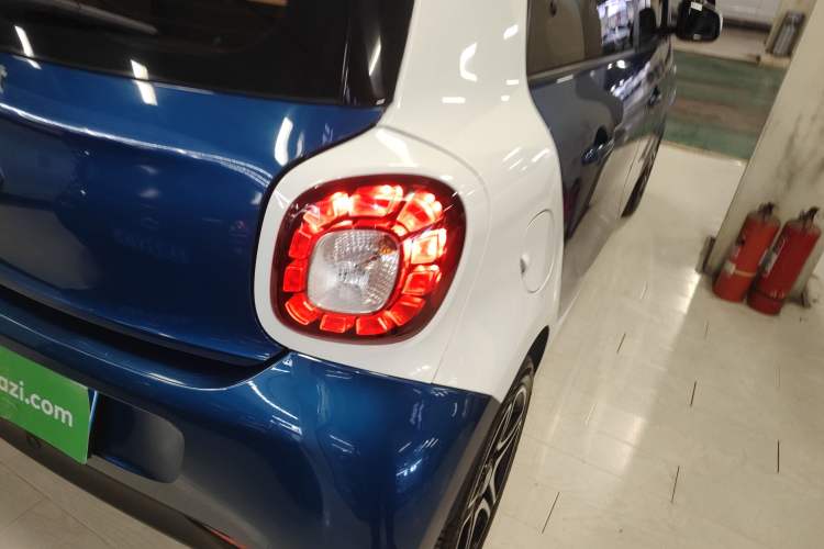 Used smart forfour 2016 0.9T 66 kW Ultimate Edition
