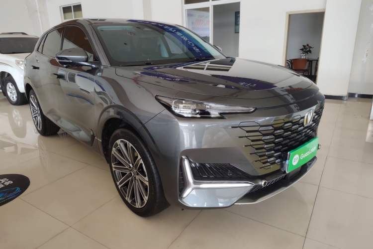 Used CHANGAN UNI-K 2021 2.0T Prestige Edition Front Right 45 Deg