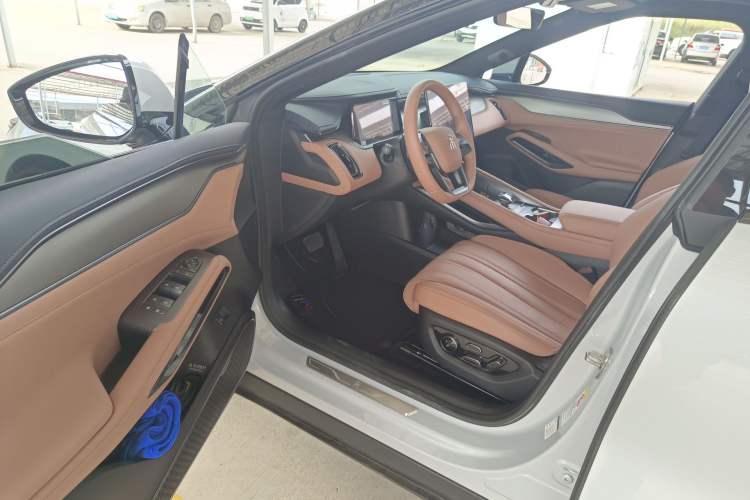 Used BYD Song L EV 2025 Intelligent Driving Version 662 km LiDAR Excellence Edition Driver Seat