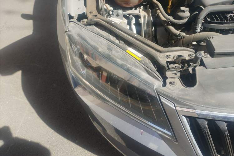 Used Skoda Superb 2016 TSI330 DSG Innovation Edition Right Front Headlight