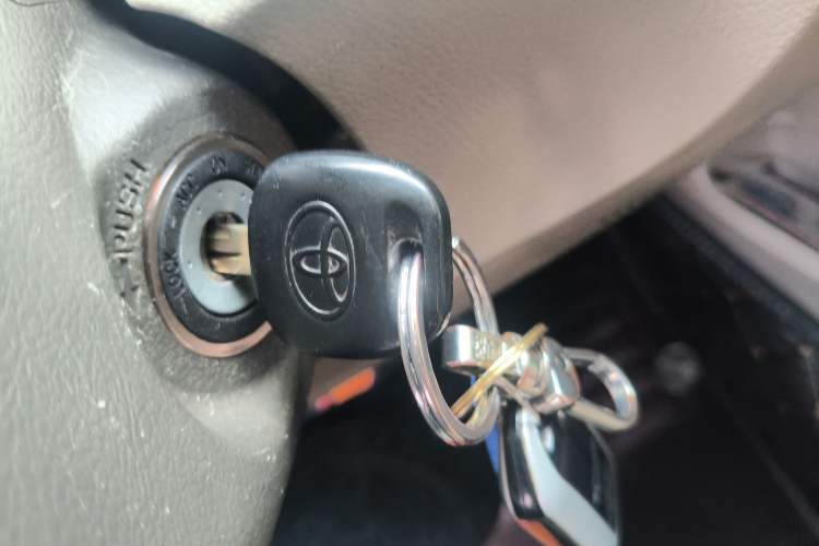 Used Toyota Camry 2013 200G Classic Luxury Edition Vehicle Key