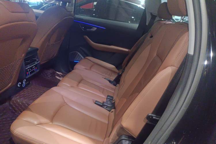 Used Audi Q7 2021 55 TFSI quattro S line Sport model