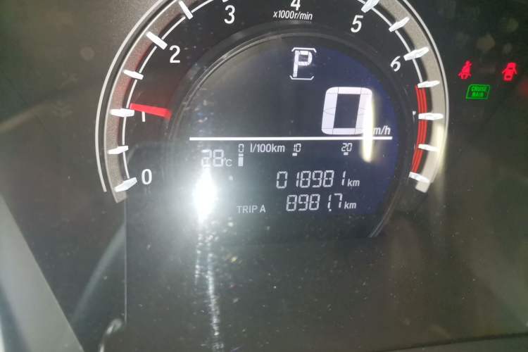 Used Honda CR-V 2019 Brilliant Edition 240TURBO CVT 2WD Comfort Version China VI Emission Standard Odometer Close Up