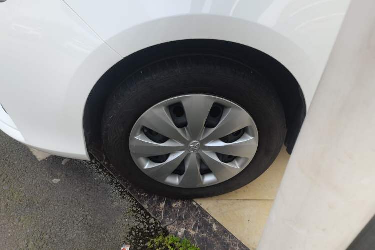 Used Toyota YARiS L Zhi Xiang 2017 1.5E CVT Dynamic Edition Left Front Wheel Hub