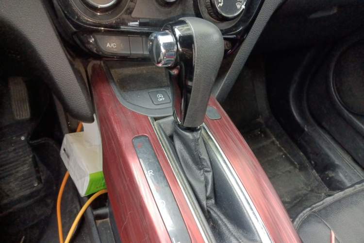 Used Honda XR-V 2015 1.8L EXi CVT Comfort Version
