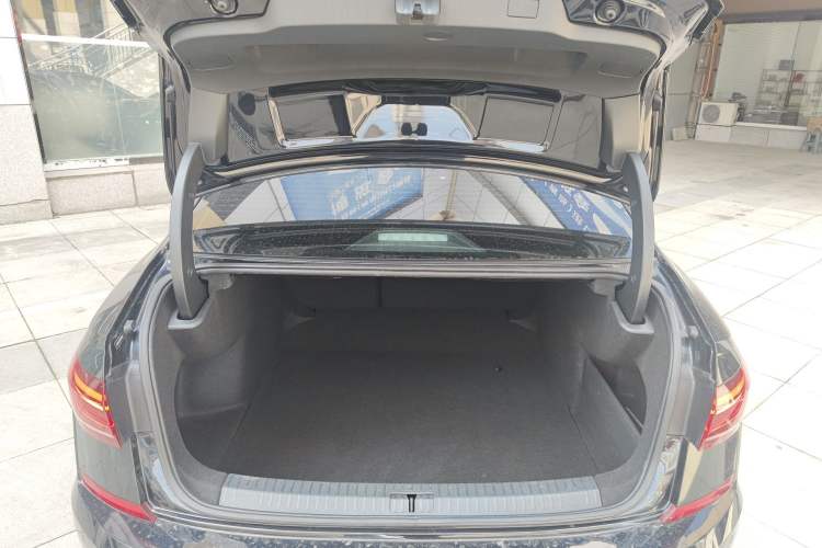 Used Volkswagen Passat 2023 Revised Version 280TSI Business Edition Trunk