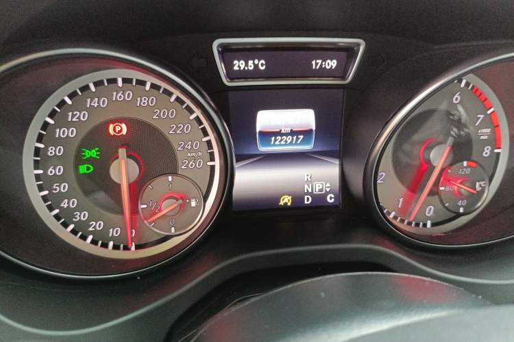 Used Mercedes-Benz CLA 2016 CLA 220 4MATIC Odometer Close Up