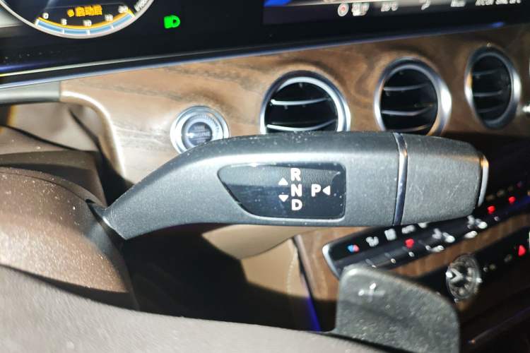 Used Mercedes-Benz E-Class 2019 Restyled E 300 L Luxury Edition
