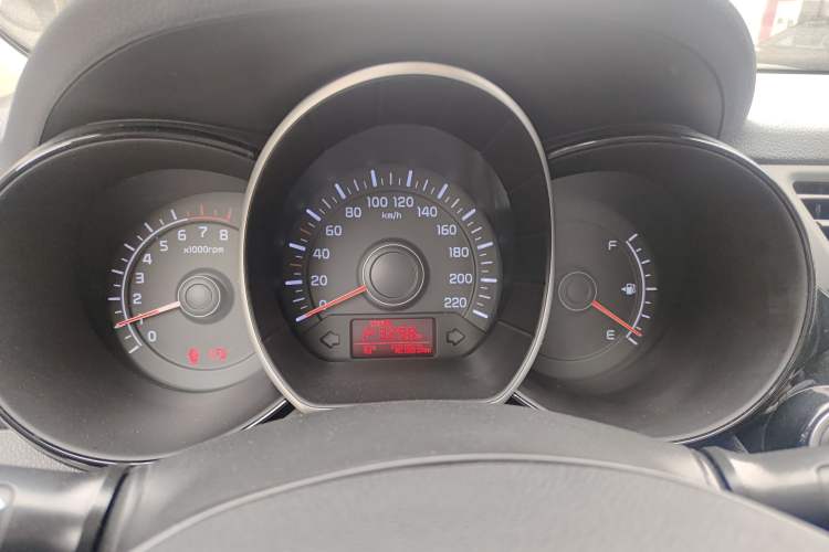 Used Kia K2 2015 Sedan 1.4L Automatic GLS