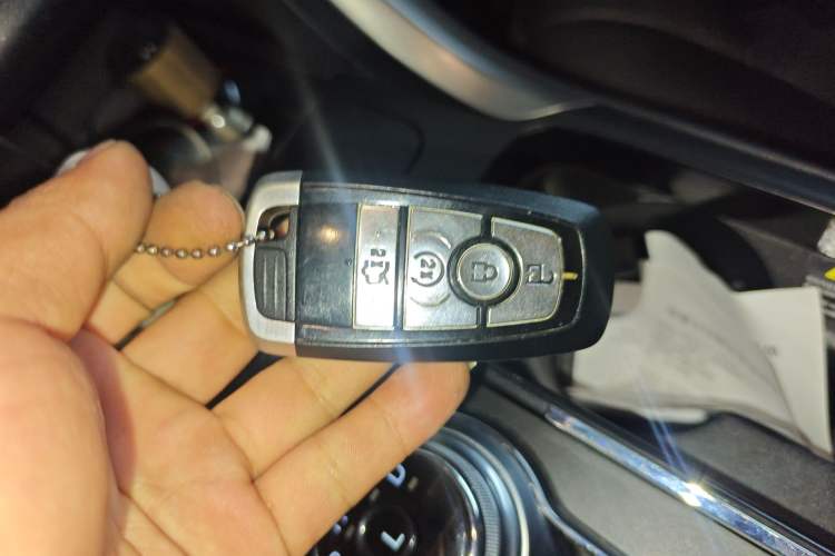 Used Ford Mondeo New Energy 2018 2.0 PHEV Zhihao Trim Vehicle Key