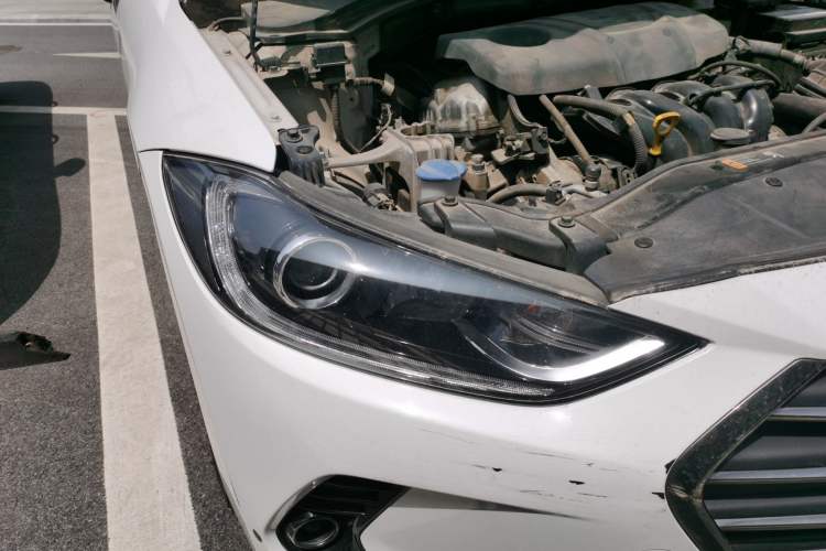 Used Hyundai Elantra (6th Generation / Lingdong) 2016 1.6L Automatic ZhiXuan – Elite Version Right Front Headlight