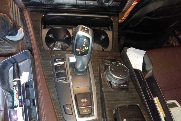 Used BMW 5 Series 2014 525Li Luxury Design Package Gear Lever