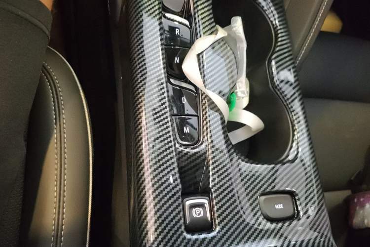 Used Buick Envision 2022 Facelift Encore S 552T Two-Wheel-Drive Luxury Model Gear Lever