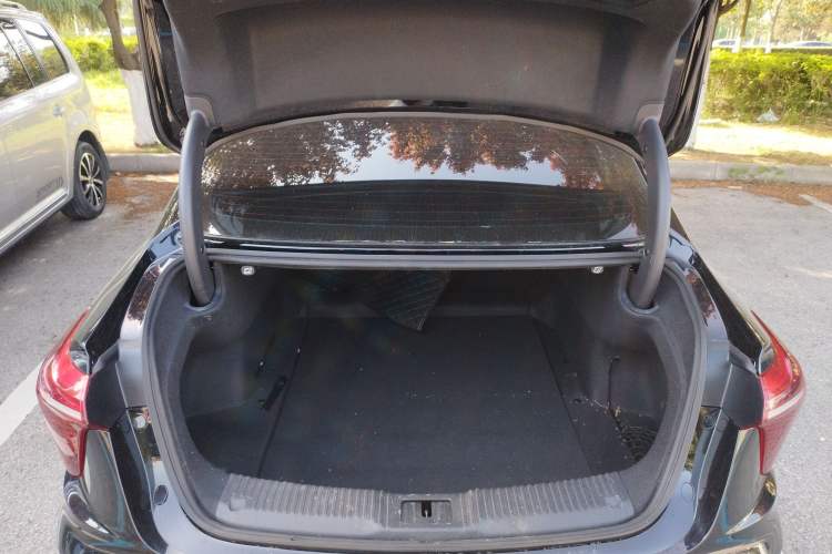 Used Hongqi H5 2024 1.5T DCT Smart Connect Flagship Edition
