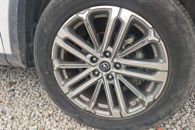 Used CHANGAN CS75 PLUS 2021 1.5T Automatic Prestige Model Right Front Wheel Hub