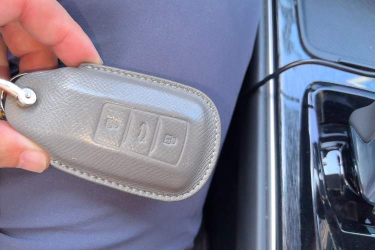 Used Dongfeng Aeolus Yixuan MAX 2021 1.5T Super Cool Dad Edition Vehicle Key