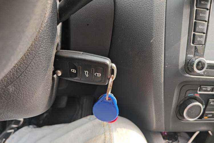 Used Volkswagen Sagitar 2014 Revised Version 1.4TSI Automatic Luxury Edition