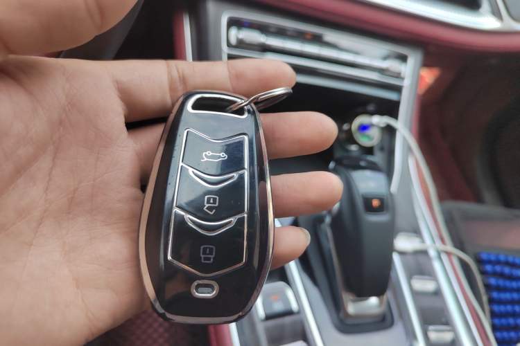 Used Dongfeng Fengon 580 2022 1.5T Automatic Luxury Edition
