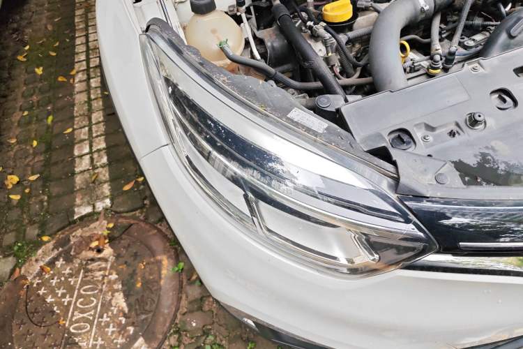 Used Renault Captur 2018 TCe190 Urban Dynamic Edition Right Front Headlight