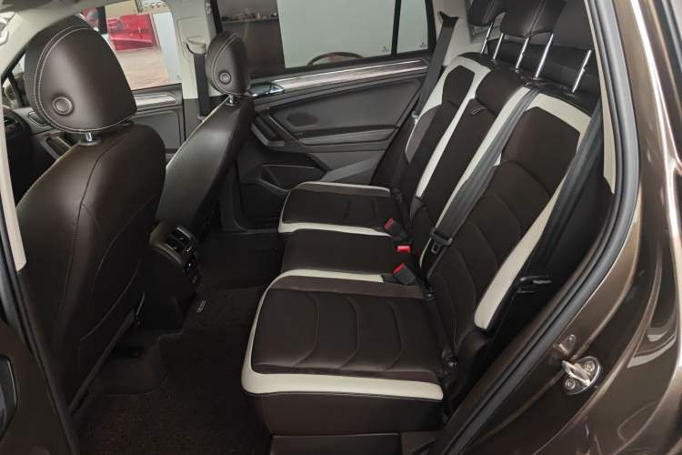 Used Volkswagen Tiguan L 2018 330TSI Automatic Two-Wheel Drive Luxury Edition