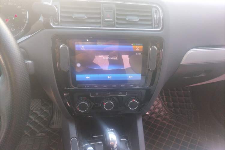 Used Volkswagen Sagitar 2017 230TSI Automatic Comfort Version