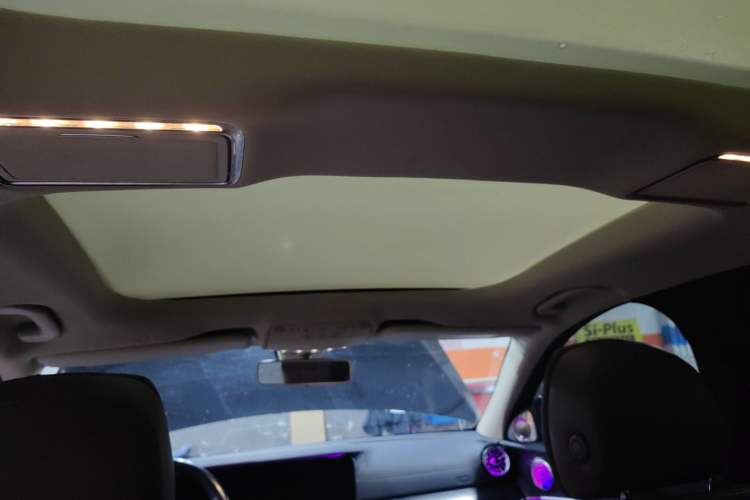 Used Mercedes-Benz E-Class 2016 E 200 L Headliner
