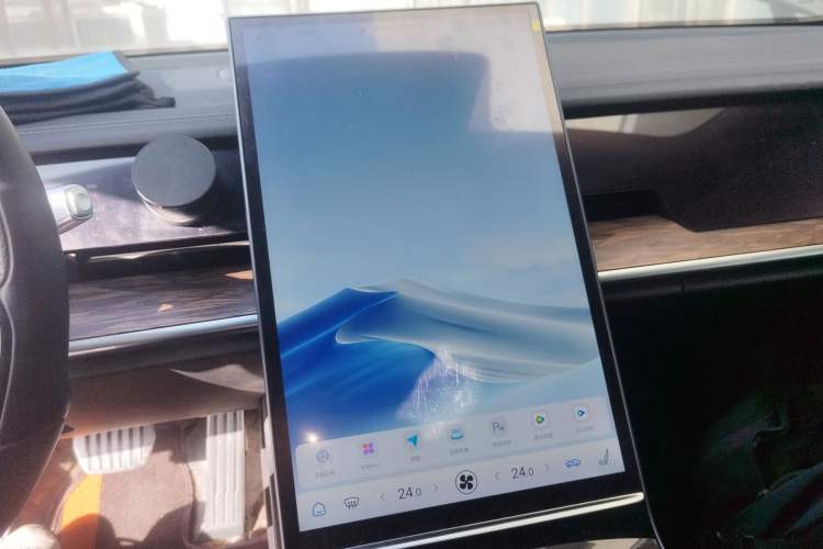 Used NETA S 2023 All-Electric 520 km Range Rear-Drive Version Audio And AC Panel