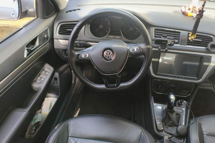 Used Volkswagen Lavida 2017 1.6L Automatic Comfort Edition