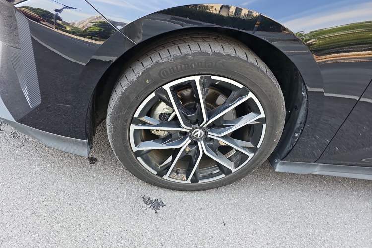 Used Changan UNI-V iDD 2024 Blue Whale Smart Electric iDD 136km Luxury Model
