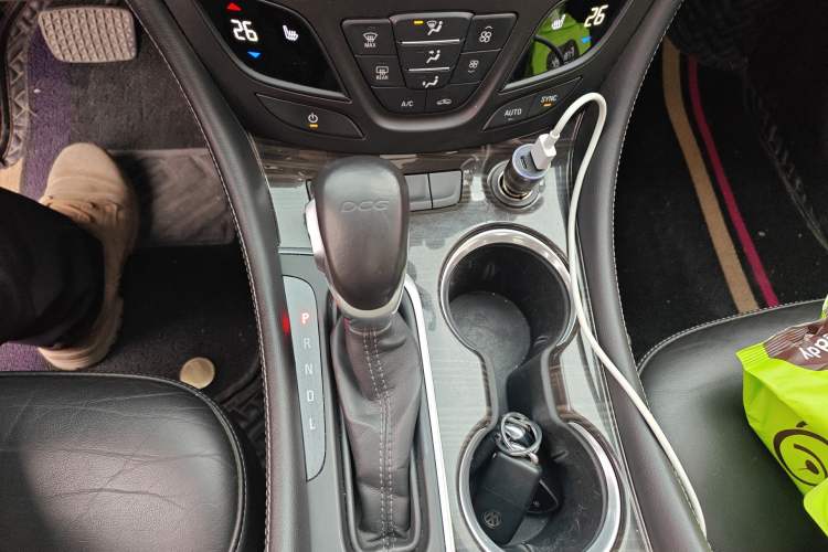 Used Buick Envision 2019 20T Two-Wheel Drive Elite Version China VI Standard
