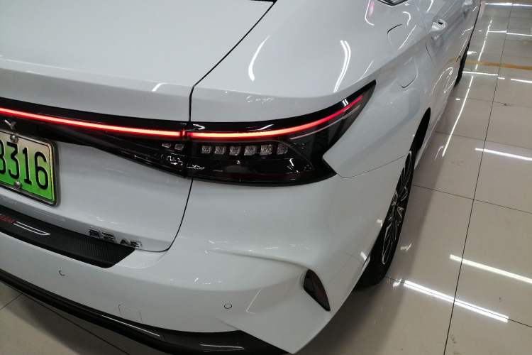 Used Chery Fengyun A8 2025 Model 70km Basic Version