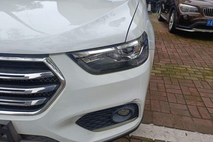 Used Haval H6 2018 Blue Label Sport Edition 1.5T Automatic Two-Wheel Drive Elite Model Left Front Headlight