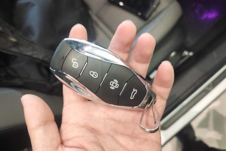 Used Hongqi Tiangong 08 2025 680 Ultra Four-Wheel-Drive Version Interior 1