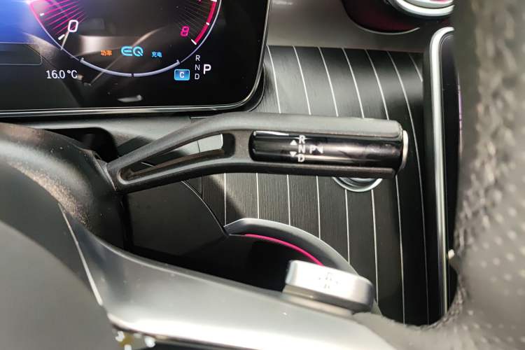 Used Mercedes-Benz C-Class 2022 C 260 L Sport Edition Gear Lever