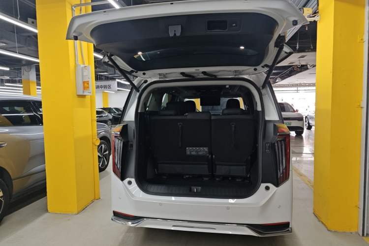 Used GAC Trumpchi M8 2024 Master Series 400T Prestige Edition