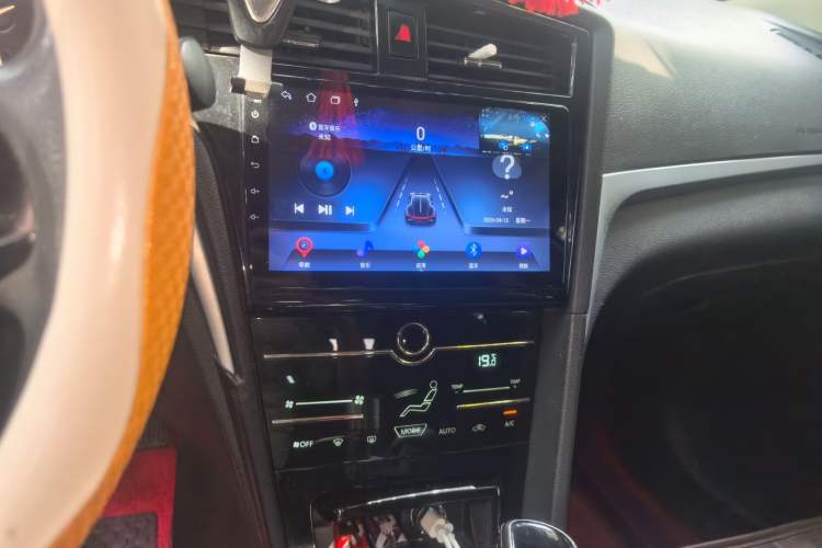 Used Venucia D60EV 2020 Standard Range Smart Drive Edition Audio And AC Panel