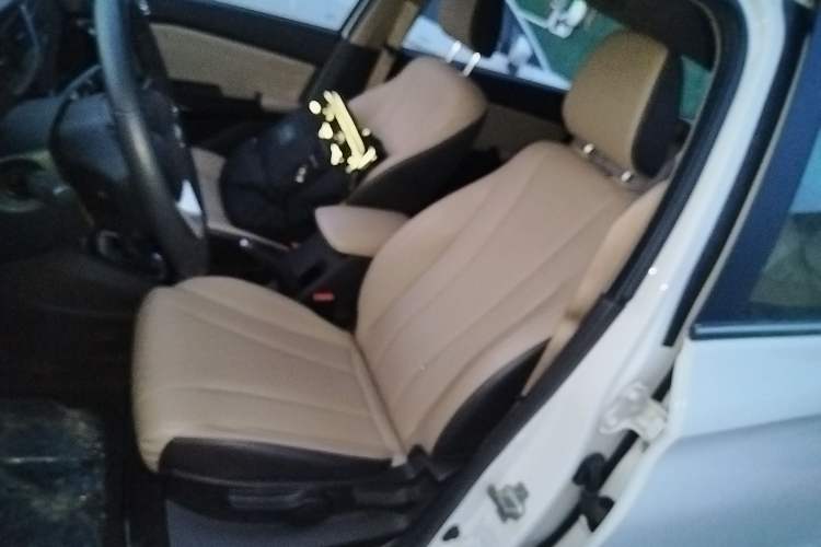 Used Baojun 310W 2017 1.5L Manual Fashion Model China V