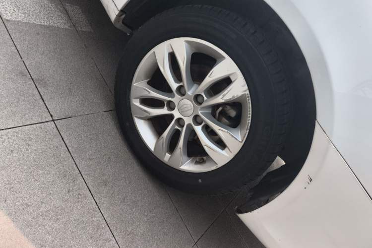 Used Geely Auto Emgrand 2016 Sedan 1.5L CVT Upward Version
