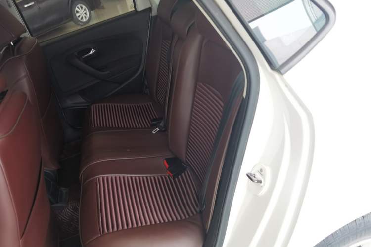 Used Volkswagen Polo 2014 1.6L Automatic Comfort Edition