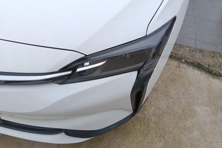 Used Buick Velite 6 2023 Revised Version 430 km Range – Commuter Edition Left Front Headlight