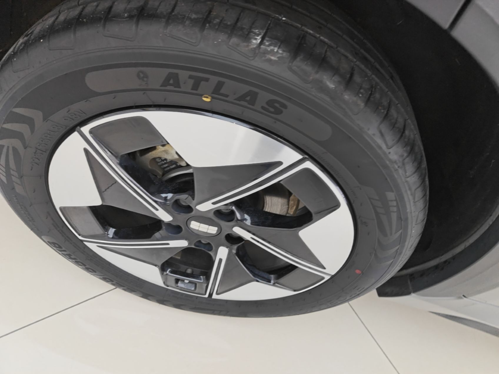 Geely Galaxy E5 2024 530 km Exploration+ Version — снимка 11