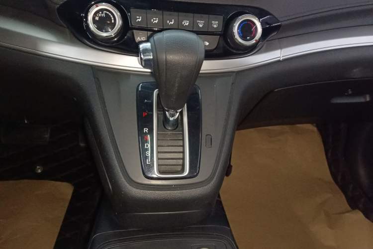 Used Honda CR-V 2016 2.0L two-wheel drive Urban Edition