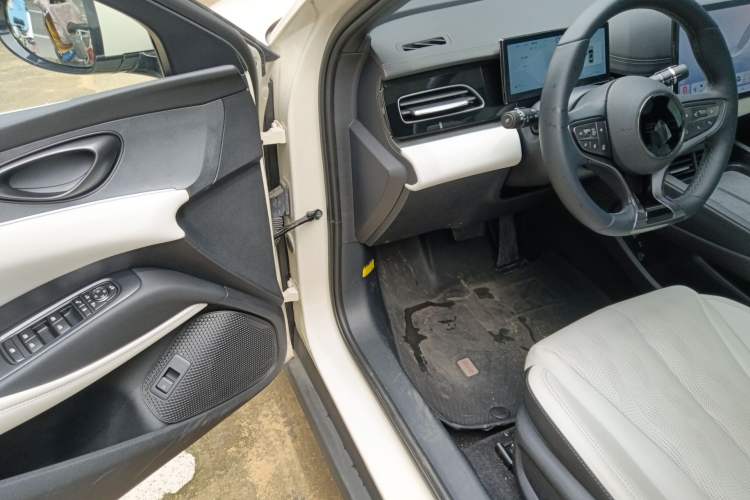 Used BYD Seal 06 New Energy 2025 DM-i Smart Drive 120KM Deluxe Model Driver Seat