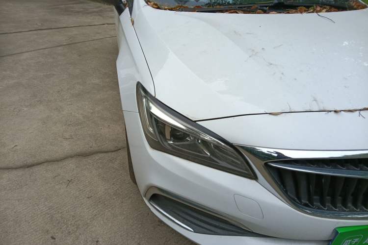 Used Buick Verano 2017 Sedan 15S Automatic Leading Model Right Front Headlight